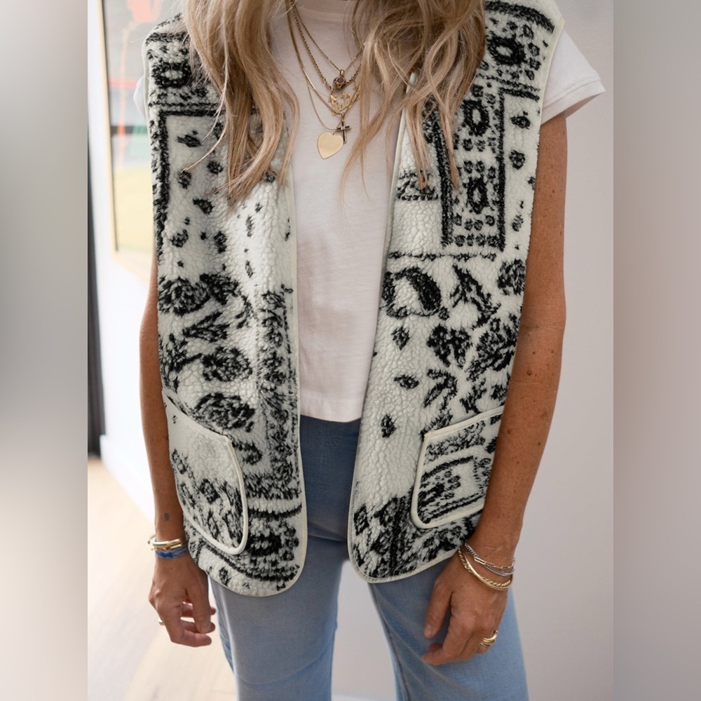 Sherpa Paisley Print Pocketed Western Fashion Vest Jacket